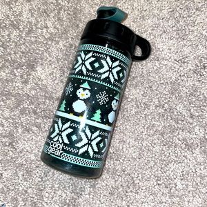 NWT holiday Christmas sweet home  cool gear water bottle